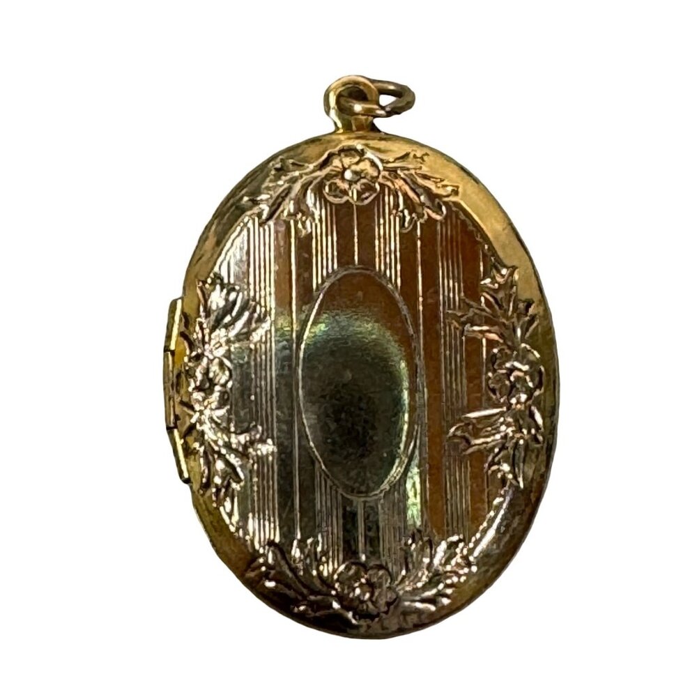 Vintage Gold Tone Oval Locket Pendant Floral Engraving Victorian Sweetheart Deco